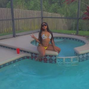 Meet your Posher, Crown